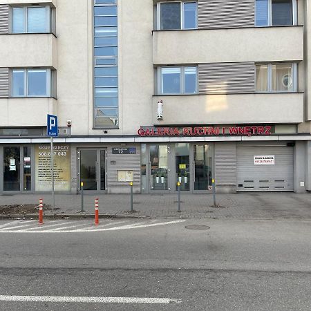 Gdynia Apartament 42 M Z Miejscem W Garazu Z Winda Blisko Centrum I Morza Bagian luar foto