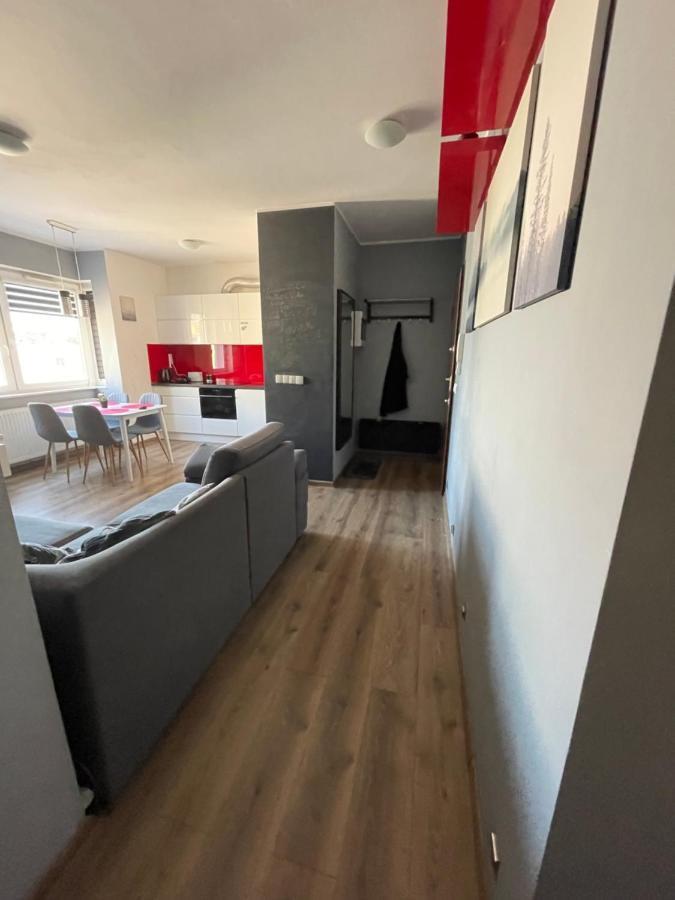 Gdynia Apartament 42 M Z Miejscem W Garazu Z Winda Blisko Centrum I Morza Bagian luar foto