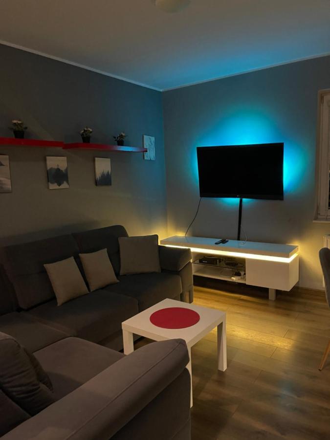 Gdynia Apartament 42 M Z Miejscem W Garazu Z Winda Blisko Centrum I Morza Bagian luar foto